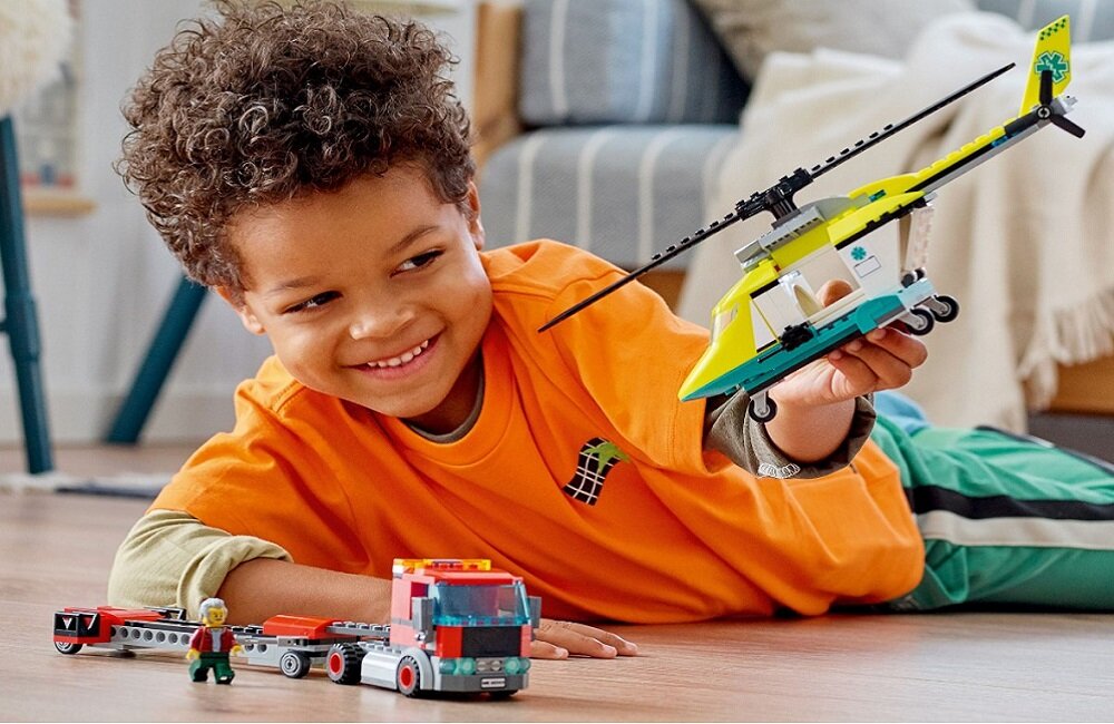 LEGO City Laweta helikoptera ratunkowego 60343 Dla małych ratowników Cała masa zabawy z jednym zestawem