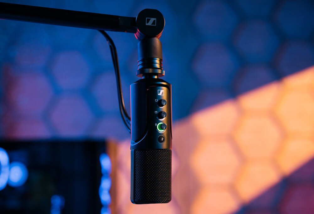 Mikrofon SENNHEISER Profile Streaming Set obsługa pokrętła regulacja
