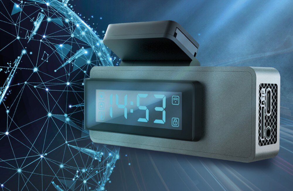 Wideorejestrator XBLITZ Platinum 4K zegar wyświetlacz czas