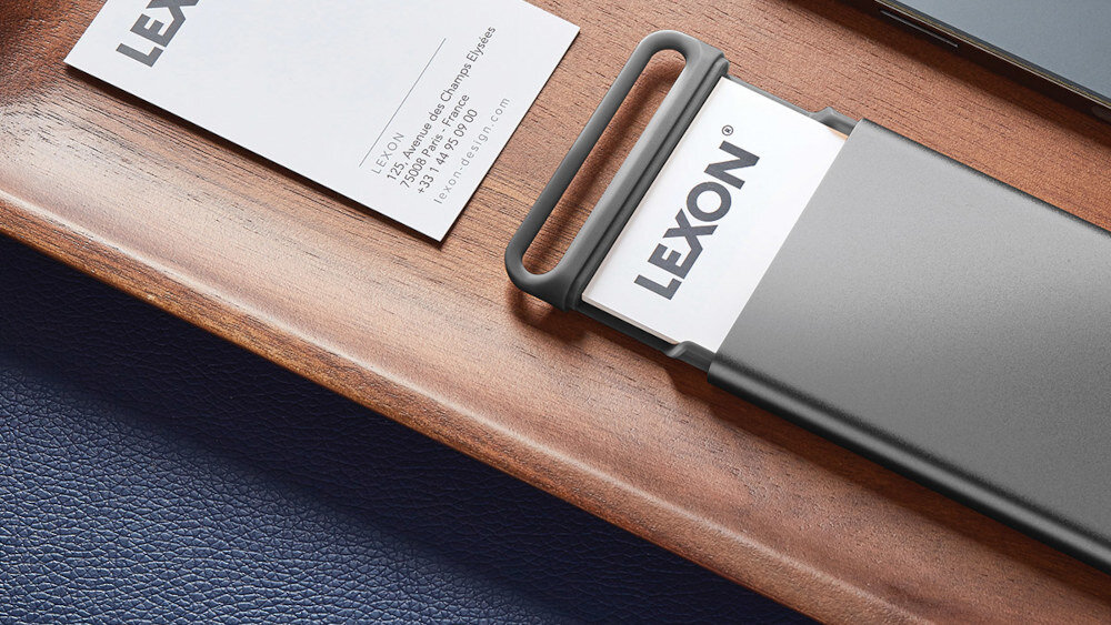 Etui na wizytówki LEXON Nomaday Card - wykonanie aluminium