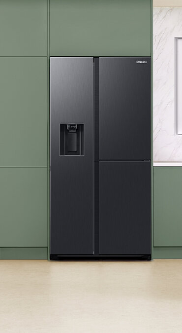 lodówka Samsung Side by Side RH68DG855DB1EF wykończona w eleganckim kolorze grafitowej stali dostępna w Media Expert