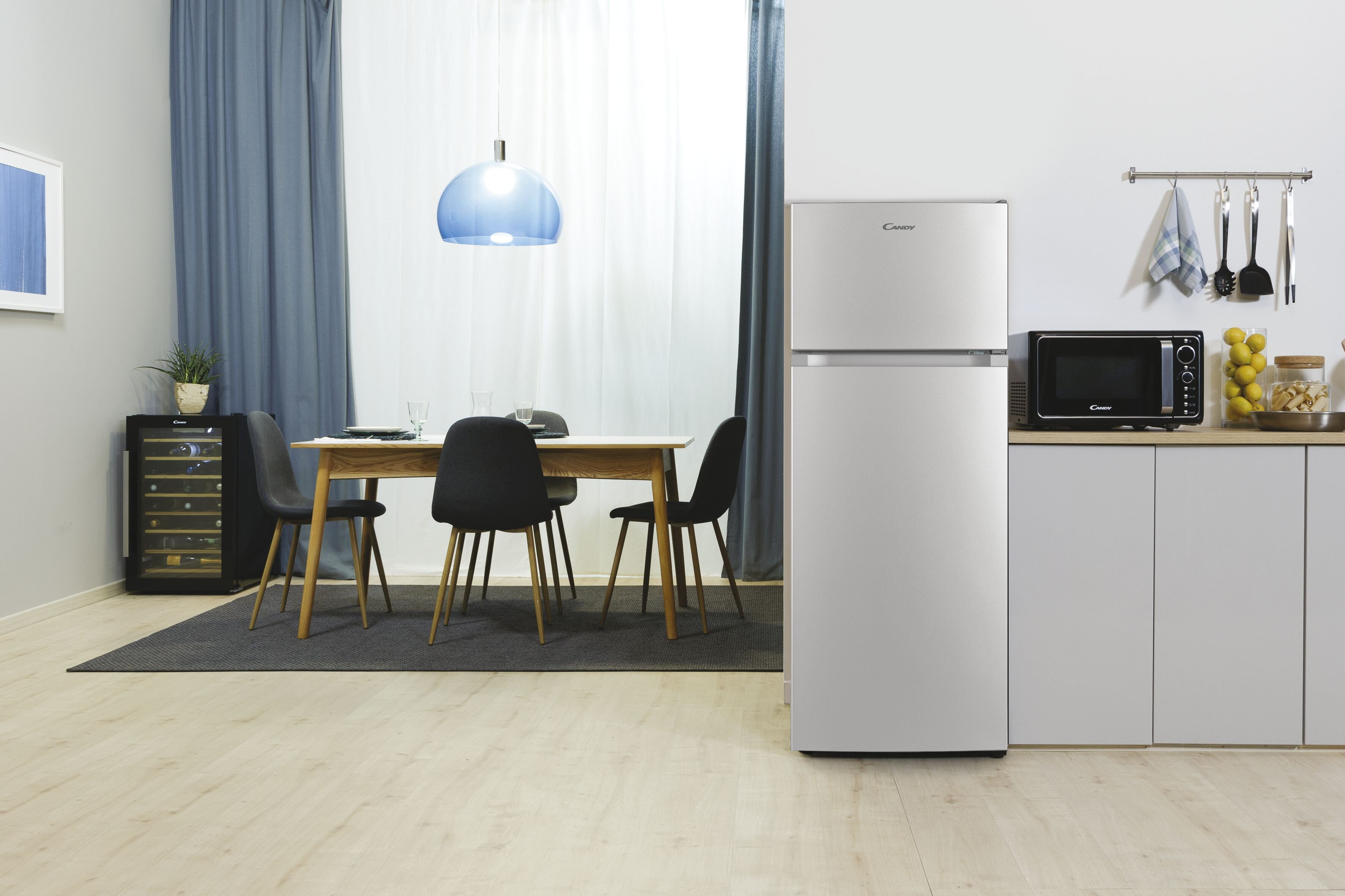 「1S  ブロッター」CBD,CBP,1CP,1D,1S,MDS,CHAKRA, Lodówka Candy CDG1S514ES jednodrzwiowa 142,8 cm Srebrna od